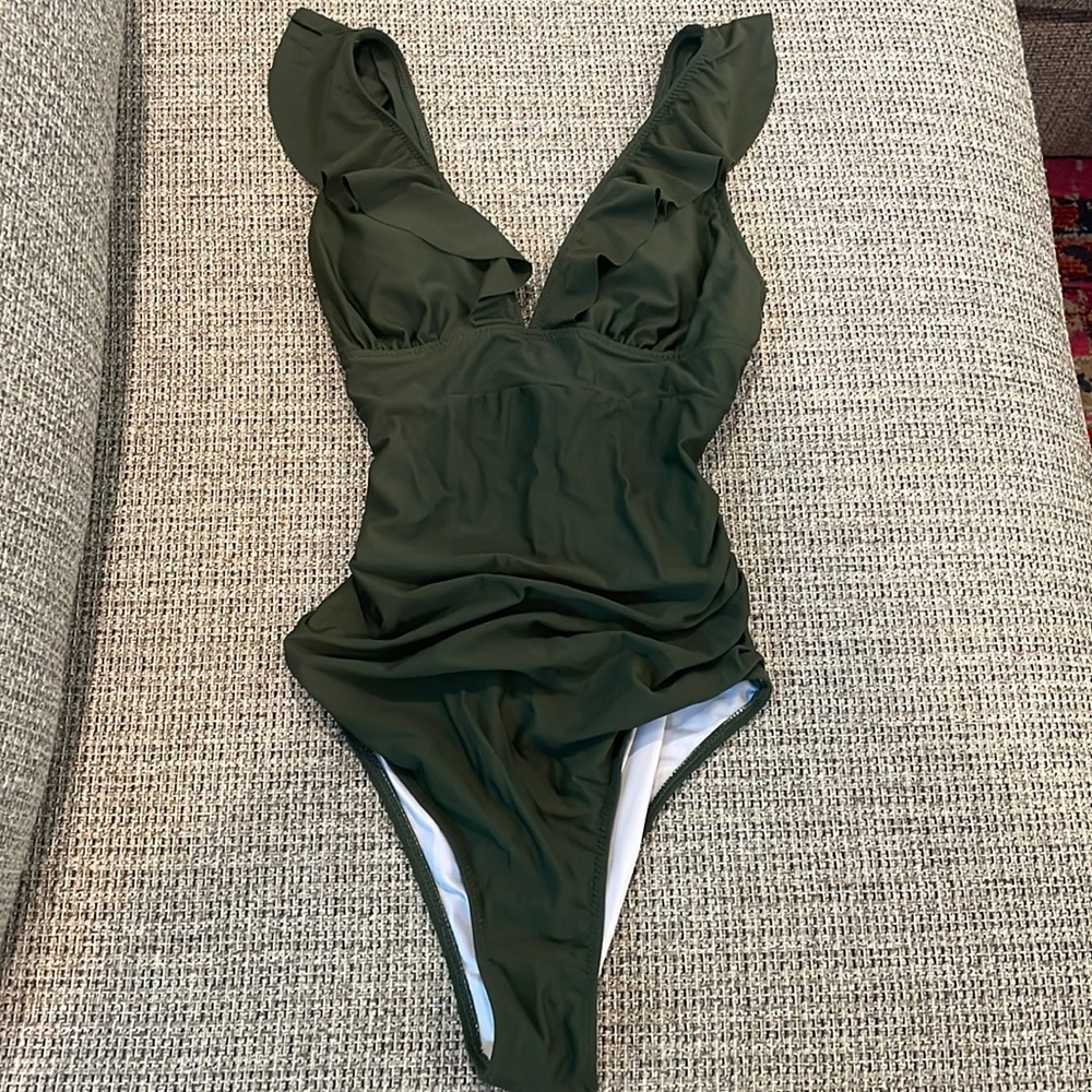 Cupshe olive green one piece